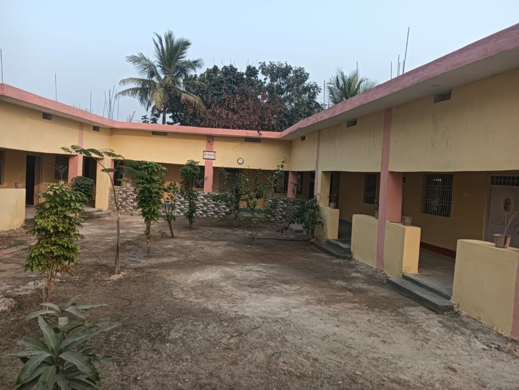 Vue de l'extension du refuge à la fin du chantier.